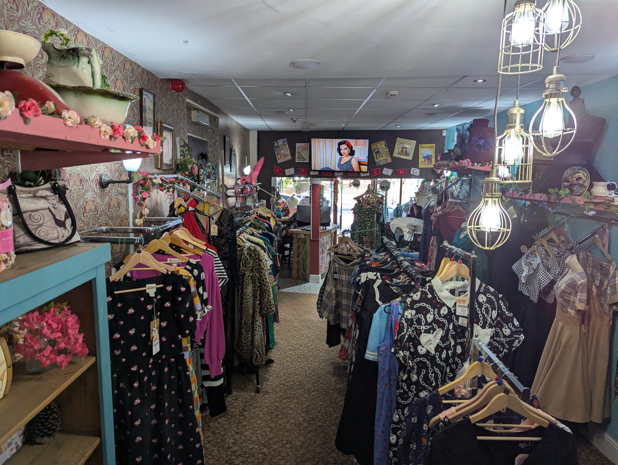 image of the boutique from the rear
